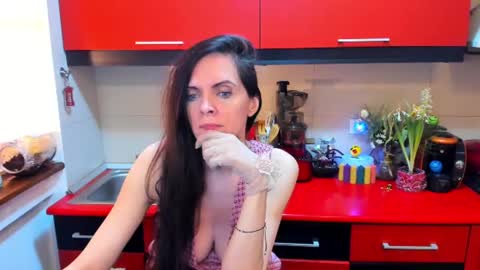 sexqueen1111 online show from February 9, 2025, 10:00 pm