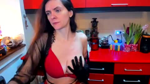 sexqueen1111 online show from February 23, 2025, 10:31 pm