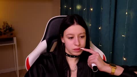 sextezi online show from December 23, 2024, 6:27 pm