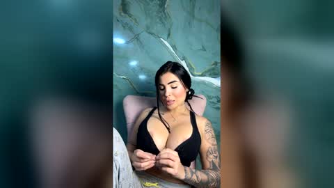 Snapshot of sexual_addiction chatting on December 5, 2025, 5:09 pm SARA online show from December 5, 2025, 5:09 pm