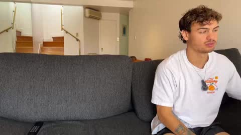 Andrea online show from March 28, 2026, 2:49 pm