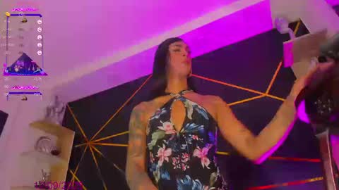 Tifanny Benitez  online show from September 12, 2025, 1:55 pm