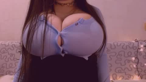 Julia online show from March 16, 2026, 5:44 am