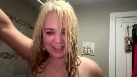 sexxiibossbabe online show from November 19, 2025, 6:35 am