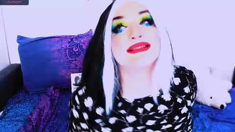 Snapshot of sexxx_queen chatting on December 27, 2024, 11:06 am sexxx_queen online show from December 27, 2024, 11:06 am