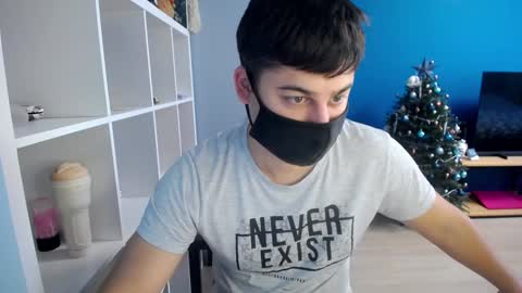 Snapshot of sexxxdickbig chatting on January 6, 2025, 7:52 am Tommy online show from January 6, 2025, 7:52 am