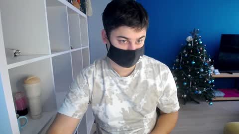 Snapshot of sexxxdickbig chatting on January 7, 2025, 9:40 am Tommy online show from January 7, 2025, 9:40 am