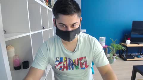 Snapshot of sexxxdickbig chatting on February 18, 2025, 7:32 am Tommy online show from February 18, 2025, 7:32 am