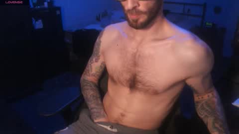 SiuL online show from October 29, 2025, 9:27 pm