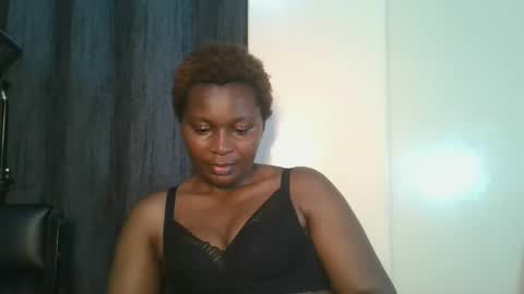 sexxy_amira online show from October 29, 2025, 4:48 am