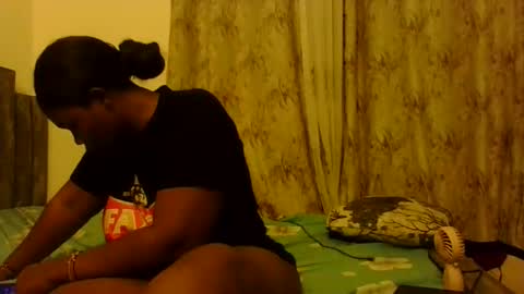 sexxy_beiby online show from March 4, 2026, 11:55 pm