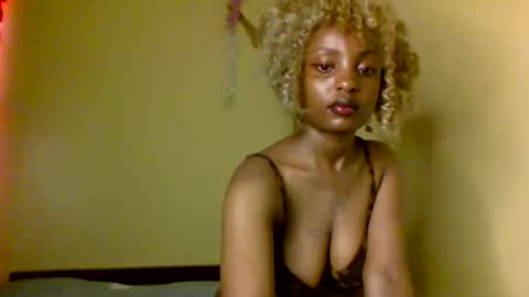 sexxy_daisyy online show from December 1, 2025, 3:00 am