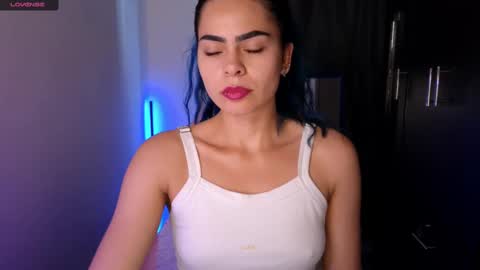 Snapshot of sexxylady__ chatting on September 21, 2025, 10:44 pm Angie online show from September 21, 2025, 10:44 pm