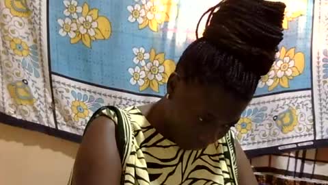 Snapshot of sexxymelanin73 chatting on July 16, 2026, 5:35 am Sexy Boobs online show from July 16, 2026, 5:35 am