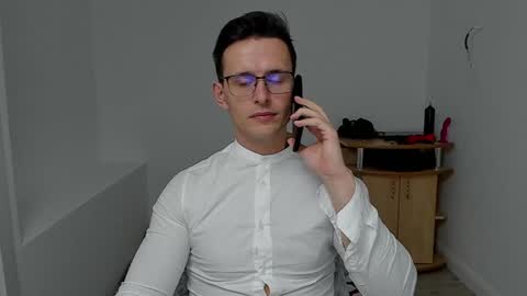 Sexxymuscles4U online show from December 12, 2024, 5:59 pm