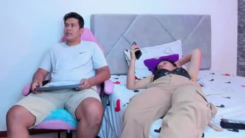 Snapshot of sexxyy_couple_ chatting on August 4, 2026, 7:38 pm Sexxy-Couple online show from August 4, 2026, 7:38 pm