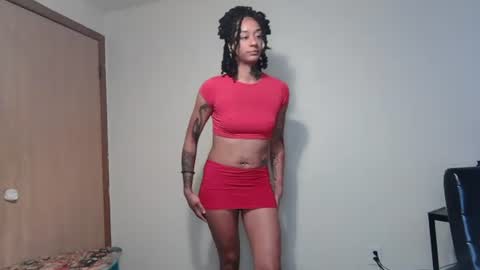 Snapshot of sexy6foot chatting on June 24, 2026, 1:59 am sexy6foot online show from June 24, 2026, 1:59 am