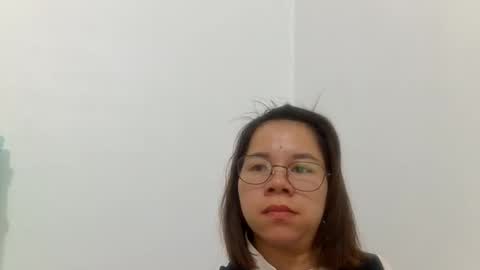 sexy8685 online show from December 3, 2025, 12:18 am