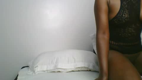 Snapshot of sexy__lips chatting on February 7, 2025, 5:31 am Tina online show from February 7, 2025, 5:31 am