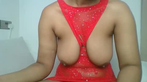 sexy rhian online show from February 4, 2026, 12:11 pm