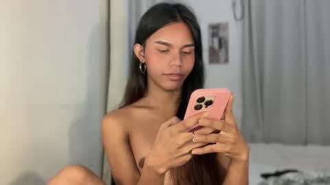 Snapshot of sexy_alexa17 chatting on April 20, 2026, 5:37 pm sexy_alexa17 online show from April 20, 2026, 5:37 pm