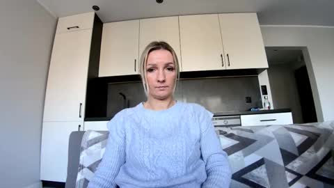 Sexy Amy 23s online show from November 10, 2025, 10:47 am
