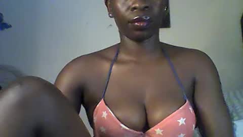 Snapshot of sexy_annbel chatting on July 6, 2026, 9:17 pm Ann online show from July 6, 2026, 9:17 pm