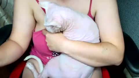 Jessica  Face only in pvt or in snapchat Dont ask more.... online show from October 20, 2025, 10:10 pm