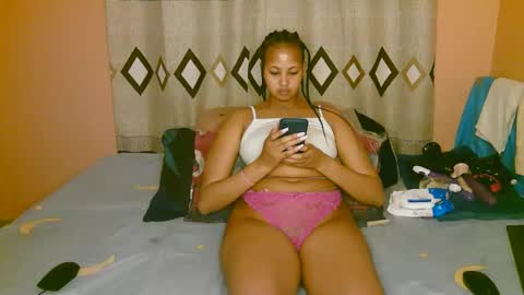 sexy_bluegirl online show from September 15, 2025, 3:34 pm