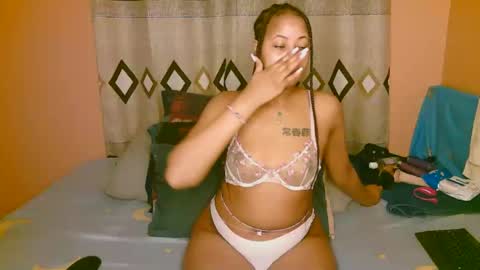 sexy_bluegirl online show from September 17, 2025, 2:02 am