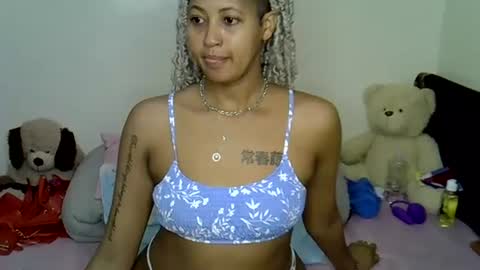 Snapshot of sexy_bubbie01 chatting on June 17, 2026, 5:03 pm sexy_bubbie01 online show from June 17, 2026, 5:03 pm