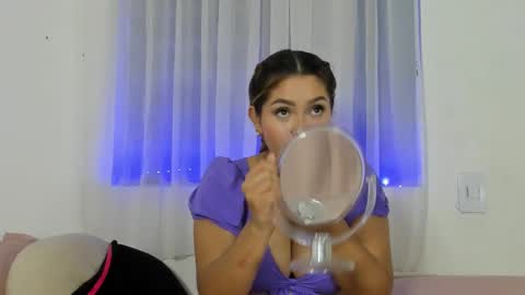 Snapshot of sexy_couple_xx1 chatting on September 26, 2025, 1:53 am sexy_couple_xx1 online show from September 26, 2025, 1:53 am