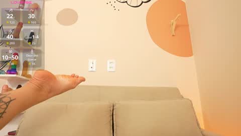 Snapshot of sexy_cutiie chatting on June 22, 2026, 5:10 pm Carol online show from June 22, 2026, 5:10 pm