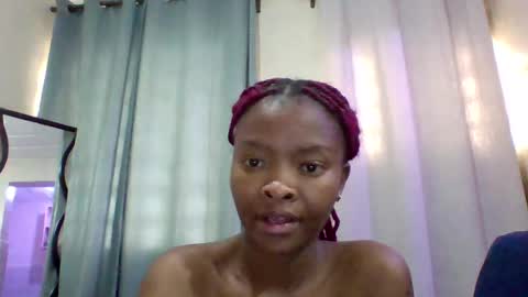 Snapshot of sexy_dianaa chatting on July 14, 2026, 10:21 am sexy_dianaa online show from July 14, 2026, 10:21 am