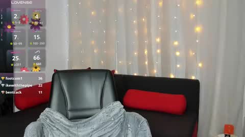 Snapshot of sexy_emeli chatting on February 14, 2025, 7:59 am MY ONLYFANS page is back - online show from February 14, 2025, 7:59 am
