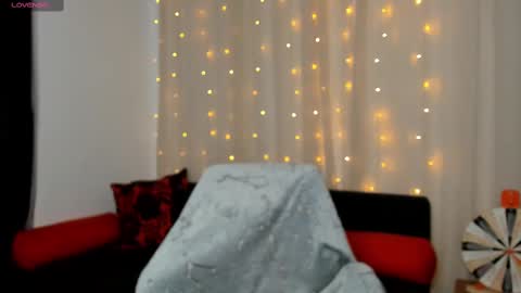 Snapshot of sexy_emeli chatting on March 10, 2025, 6:16 am MY ONLYFANS page is back - online show from March 10, 2025, 6:16 am