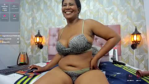 Snapshot of sexy_hot_mature chatting on March 9, 2025, 6:50 am lina online show from March 9, 2025, 6:50 am