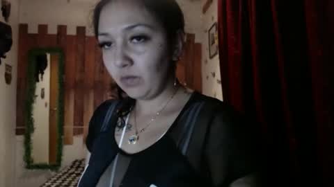 Snapshot of sexy_lolas chatting on December 13, 2024, 1:48 am sexy lolas online show from December 13, 2024, 1:48 am