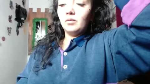 Snapshot of sexy_lolas chatting on January 3, 2025, 3:27 am sexy lolas online show from January 3, 2025, 3:27 am