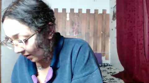 Snapshot of sexy_lolas chatting on January 7, 2025, 1:49 am sexy lolas online show from January 7, 2025, 1:49 am