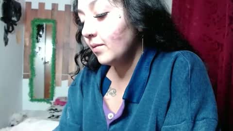 Snapshot of sexy_lolas chatting on January 8, 2025, 11:19 pm sexy lolas online show from January 8, 2025, 11:19 pm