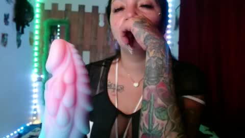 Snapshot of sexy_lolas chatting on January 19, 2025, 4:12 am sexy lolas online show from January 19, 2025, 4:12 am