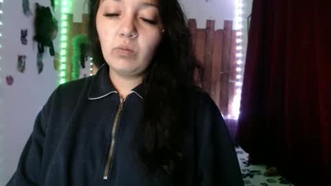 Snapshot of sexy_lolas chatting on January 25, 2025, 12:17 am sexy lolas online show from January 25, 2025, 12:17 am