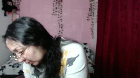 Snapshot of sexy_lolas chatting on February 22, 2025, 6:17 am sexy lolas online show from February 22, 2025, 6:17 am
