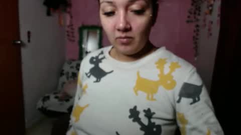 Snapshot of sexy_lolas chatting on February 25, 2025, 2:03 am sexy lolas online show from February 25, 2025, 2:03 am