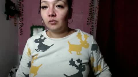Snapshot of sexy_lolas chatting on March 8, 2025, 5:17 am sexy lolas online show from March 8, 2025, 5:17 am