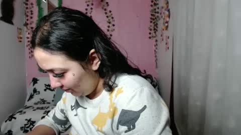 Snapshot of sexy_lolas chatting on March 10, 2025, 2:50 am sexy lolas online show from March 10, 2025, 2:50 am