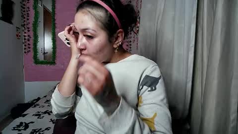 Snapshot of sexy_lolas chatting on November 11, 2025, 2:11 am sexy lolas online show from November 11, 2025, 2:11 am