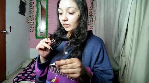 Snapshot of sexy_lolas chatting on November 21, 2025, 6:12 am sexy lolas online show from November 21, 2025, 6:12 am