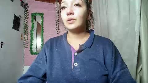 sexy lolas online show from June 13, 2026, 6:00 am